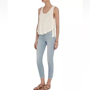 Frame Le Skinny De Jeanne Crop in Dalewood. Low Rise. Raw Hem. Size 25